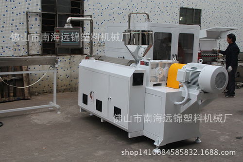 環(huán)保塑料管材生產(chǎn)設(shè)備全解析 PVC蛇皮管、增強(qiáng)管與包紗管生產(chǎn)解決方案